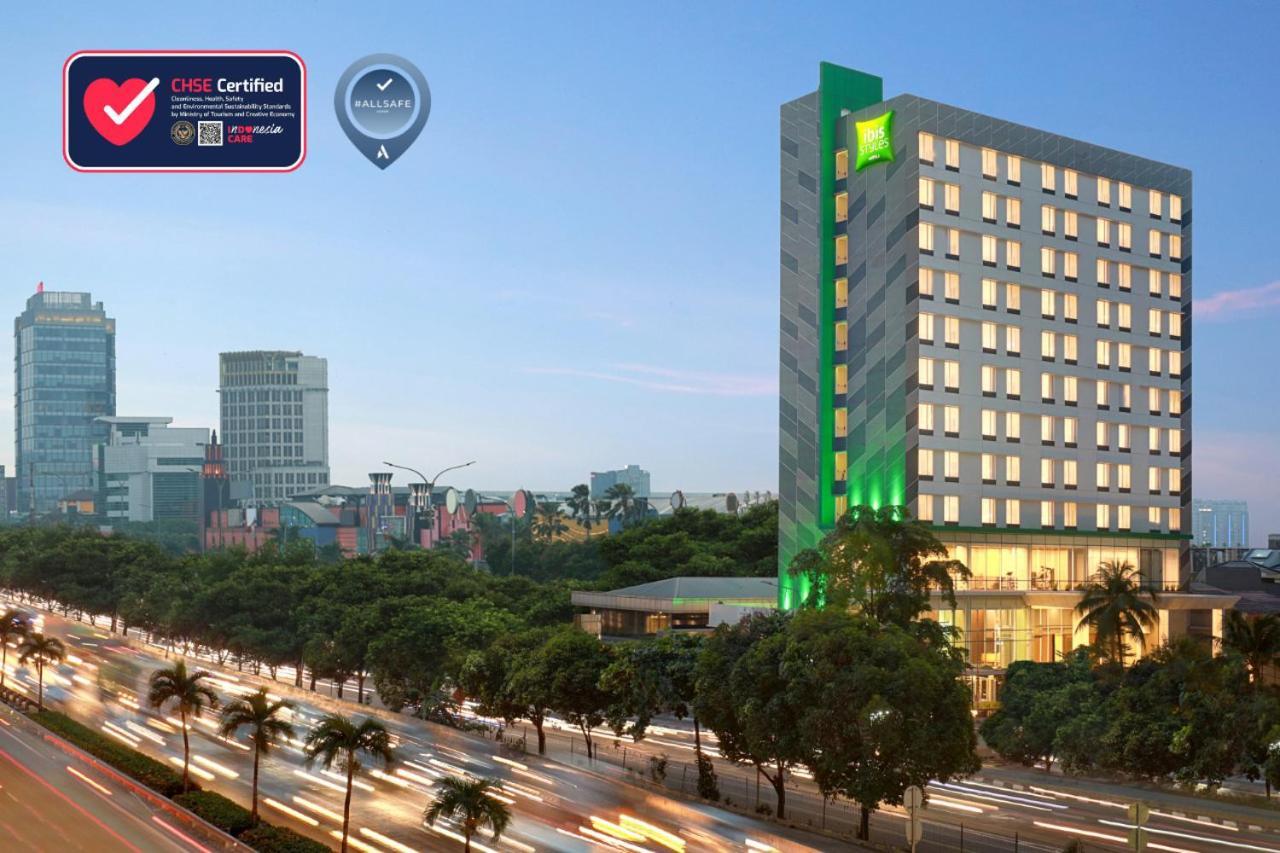 Ibis Styles Jakarta Simatupang Exterior photo