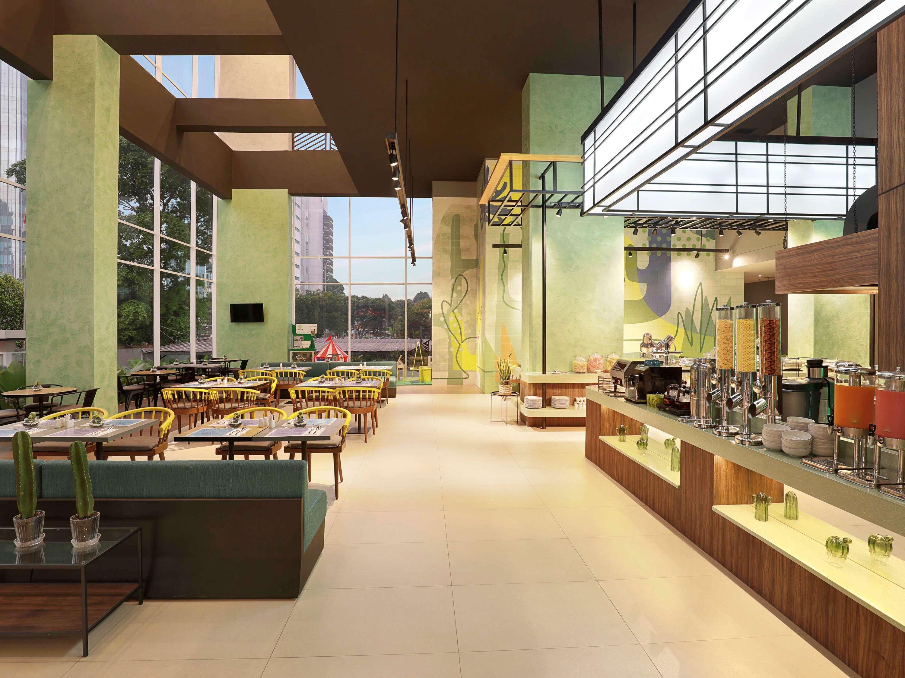 Ibis Styles Jakarta Simatupang Exterior photo