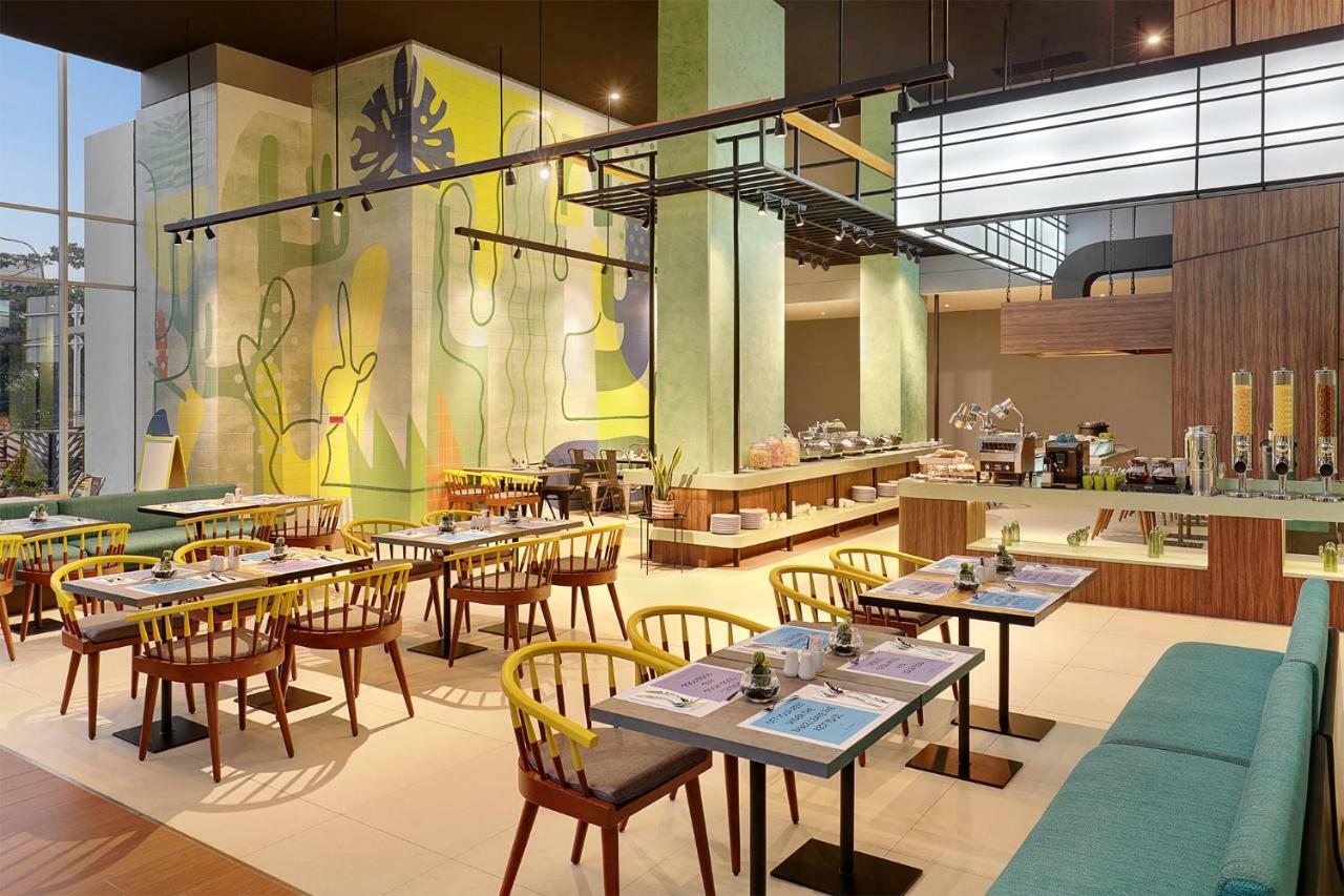 Ibis Styles Jakarta Simatupang Exterior photo