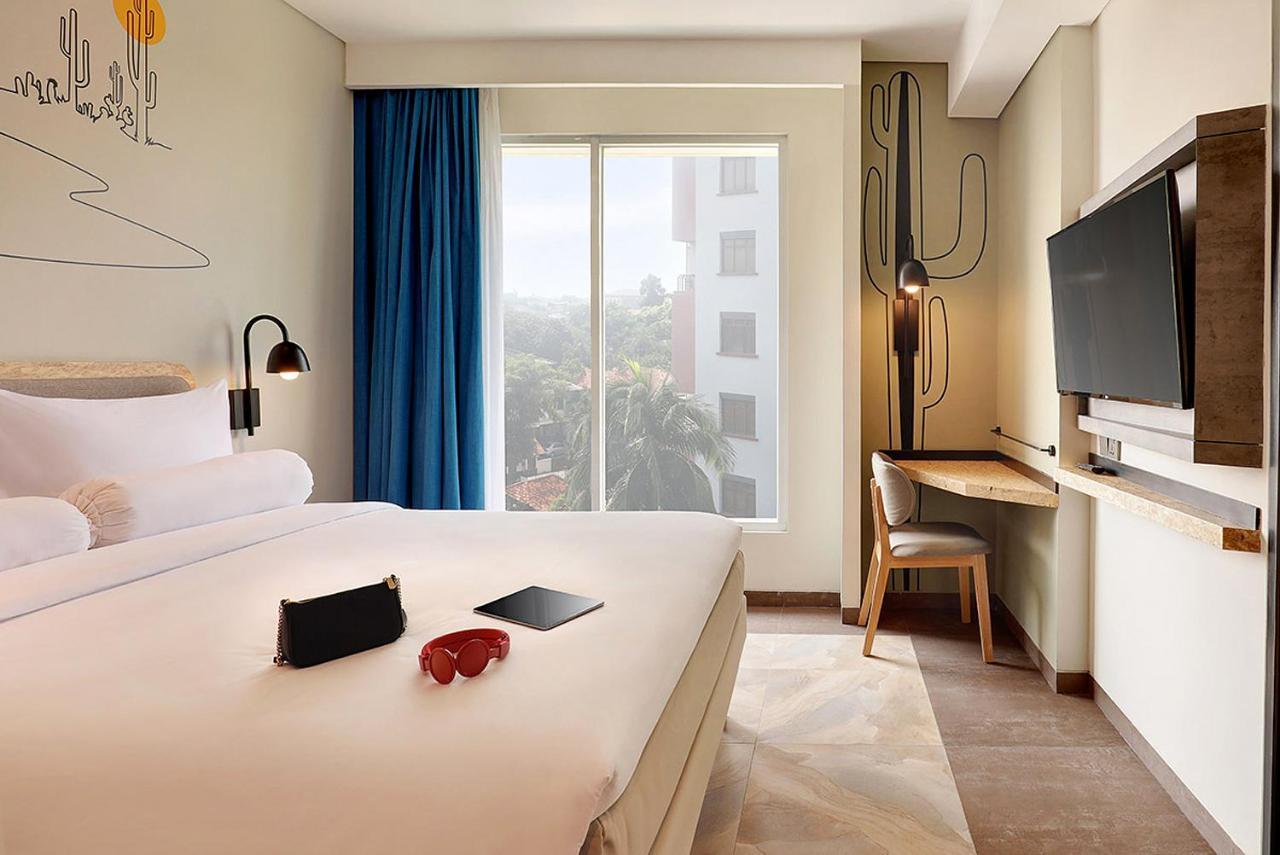 Ibis Styles Jakarta Simatupang Exterior photo