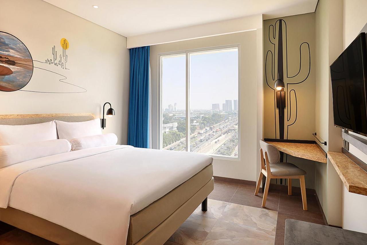 Ibis Styles Jakarta Simatupang Exterior photo